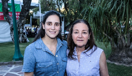  María Rosa Mejía y Rosa María Maza.