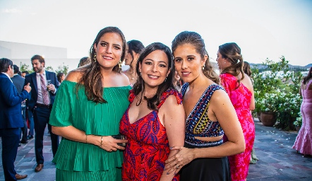  Danitza Lozano, Susana Lozano y Margarita Bayona.