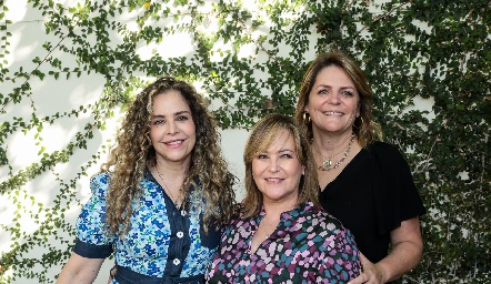  Gabriela Serment, Ingrid Pérez y Martha Malo.