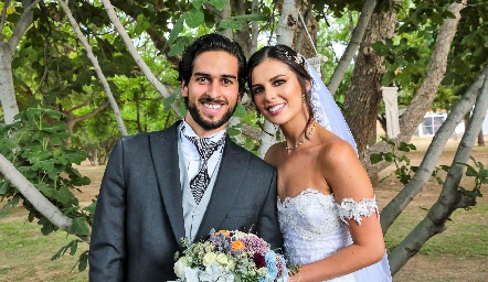  Alejandro Martínez y Paulina Acevedo.
