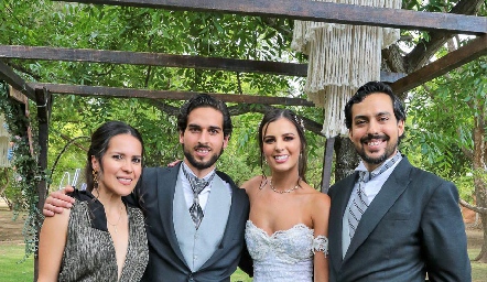  Montserrat Arámbula, Alejandro Martínez, Paulina Acevedo y Edoardo Acevedo.