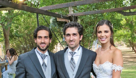  Alejandro Martínez, Arturo Martínez y Paulina Acevedo.