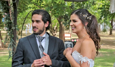  Alejandro Martínez y Paulina Acevedo.