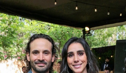  Efraín Barrera y Daniela Lavín.