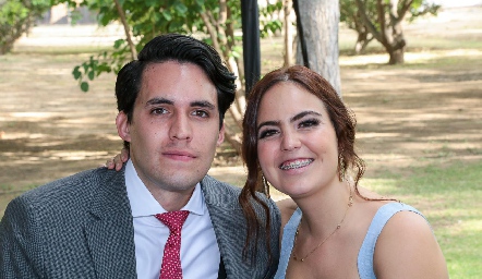  Mauricio Montiel y María José Flores.