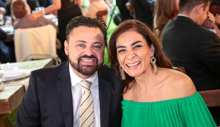  Eduardo y Viviana Guerra.