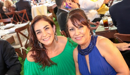  Viviana y Lilian Marin.