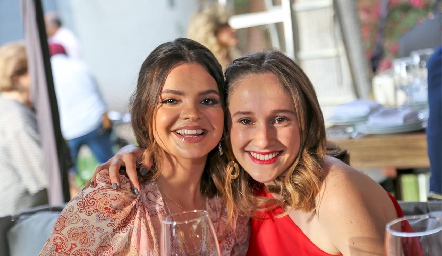  Arantza Aranda y Montse Cámara.
