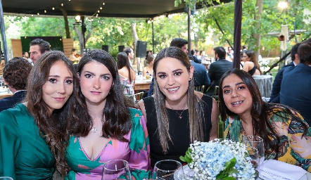 Fer Ramírez, Fer Mora, Majo Torres y Érika Salas.