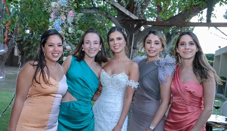  Mariana Ortiz, Yolanda Navarro, Paulina Acevedo, Ana María Hernández y Cristi Jerez.