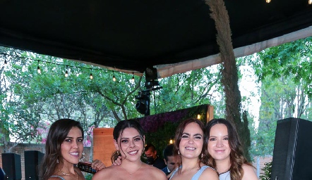  Ale Valle, Fernanda Díaz, María José Flores y Daniela de Alba.