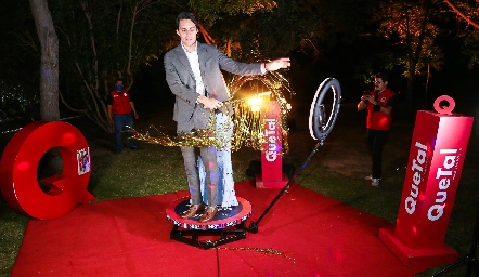  360 experience QueTal.