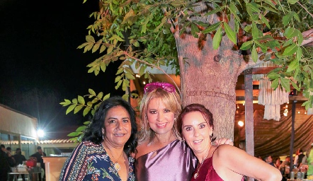  Maru Silos, Elsy Guerra y Sandra Correa.