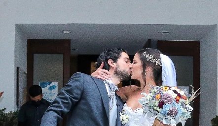  Alejandro Martínez y Paulina Acevedo.