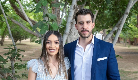  Claudia Valdelamar y David Bagg.