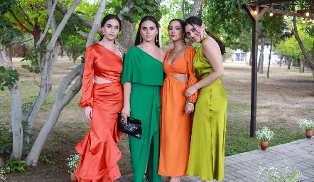  Federica Meade, Emilia Meade, Xime Escamilla y Regina Armendáriz.