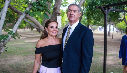  Verónica Alcalde y Manuel Abud.