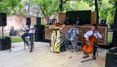  Boda de Alejandro Martínez y Paulina Acevedo.