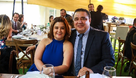  Margaret Lozano y José González.