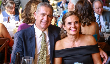  Manuel Abud y Verónica Alcalde.