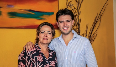  Paulina Gordoa con su hijo Pablo Labastida.