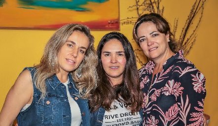  Mónica Torres, Ana Paula Valdés y Paulina Gordoa.