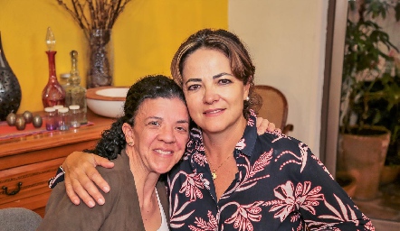  Alejandra Labastida y Paulina Gordoa.