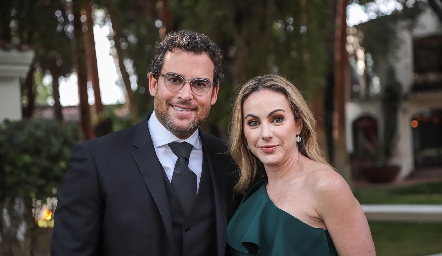  Bernardo y Devi .