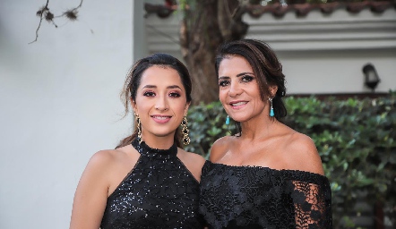  Claudia Pérez y Claudia de los Santos.