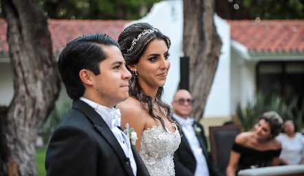  Arturo Hernández y Regina Oliva.