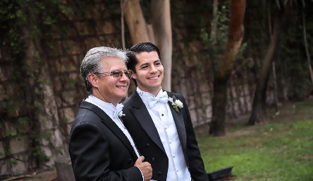   Arturo y Arturo Hernández.