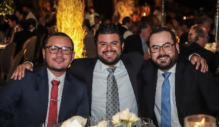  Iván, Enrique y Robert.