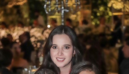  Renata Castillo, Mariana Castillo y María Herrejón.