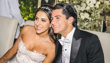  Regina Oliva y Arturo Hernández.