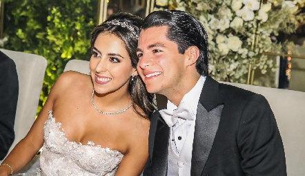  Regina Oliva y Arturo Hernández.