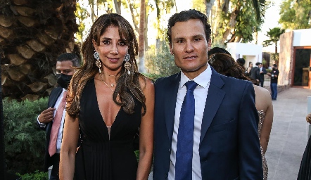  Cecilia de los Santos y Roberto de la Rosa.