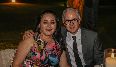  Claudia Álvarez y Jorge Aldrett.