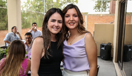  Paulina Aldrett y Mimí Navarro.