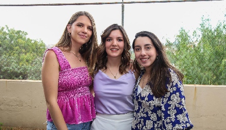  Ana Sofía Solano, Mimí Navarro y Fer Salazar.