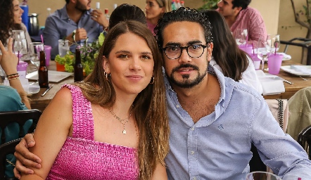  Ana Sofía Solana y Victorio Ortiz.