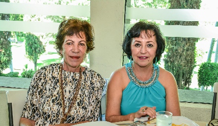  Lucía Güemes y Olga Berlanga.
