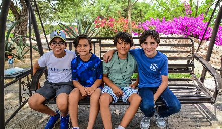 Jerónimo, Samuel, Josué y Martin.