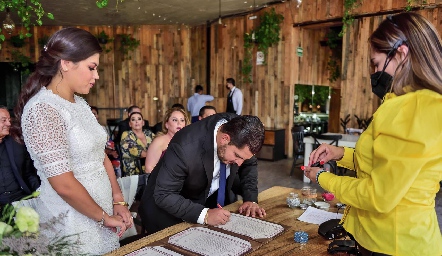 Boda Civil de Ana Cecilia Ortiz y Alejandro Rodríguez.