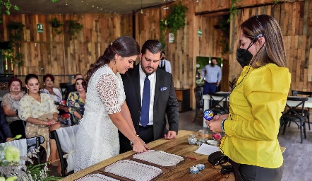 Boda Civil de Ana Cecilia Ortiz y Alejandro Rodríguez.