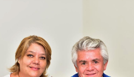  María Dolores Pro y Guillermo López .