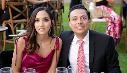  Mónica Villanueva y Clemente Guerrero.