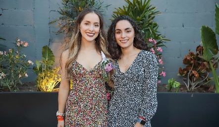  Laura y María Bravo Rodríguez.