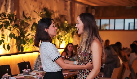  Paola Díaz y Laura Bravo.