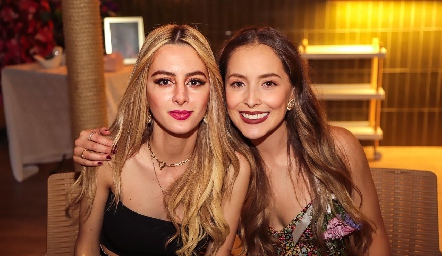  Valeria Guerrero y Laura Bravo.