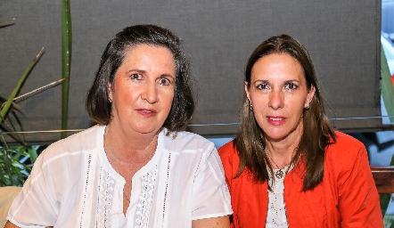  Marcela Grande y Maruja Villasuso.